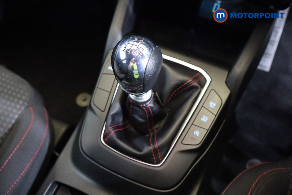 Ford Focus St-Line Edition Manual Petrol-Electric Hybrid Hatchback - Stock Number (1571024) - 12th supplementary image
