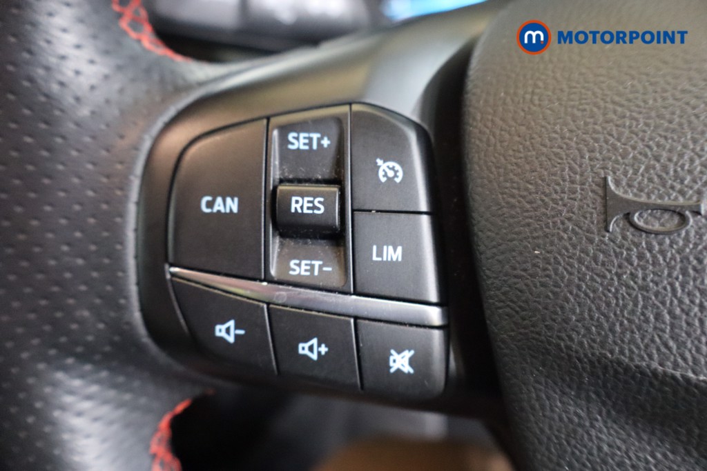 Ford Focus St-Line Edition Manual Petrol-Electric Hybrid Hatchback - Stock Number (1571024) - 13th supplementary image