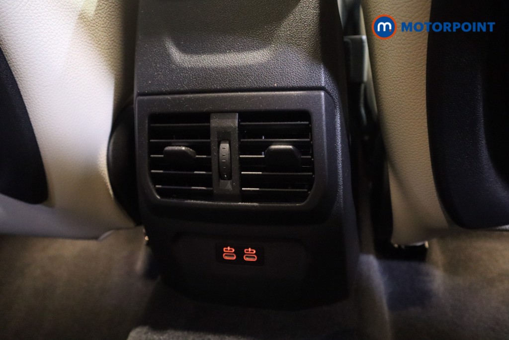 BMW 2 Series Sport Automatic Petrol Saloon - Stock Number (1571263) - 31st supplementary image