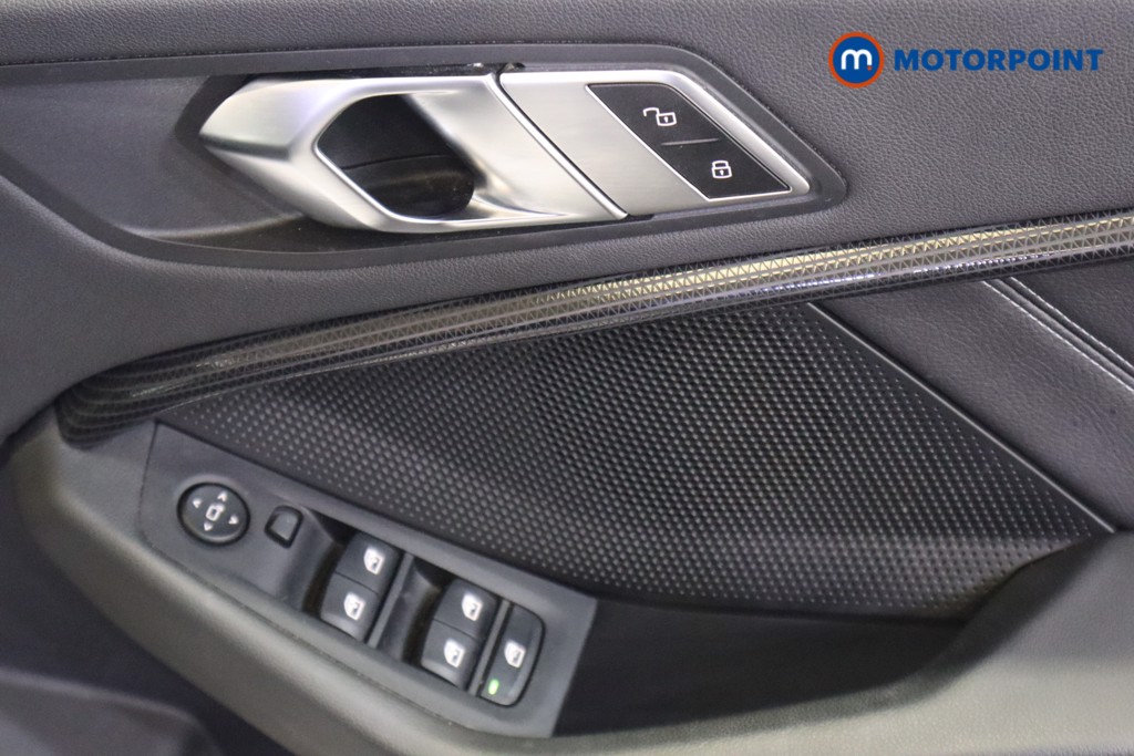 BMW 2 Series Sport Manual Petrol Saloon - Stock Number (1571266) - 14th supplementary image