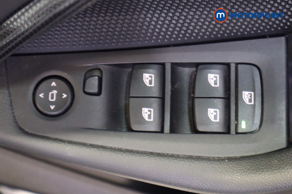 BMW 2 Series Sport Manual Petrol Saloon - Stock Number (1571266) - 15th supplementary image