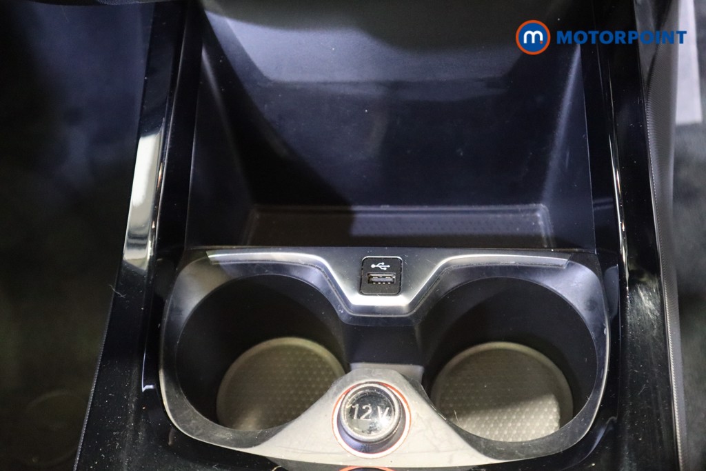 BMW 2 Series Sport Manual Petrol Saloon - Stock Number (1571266) - 21st supplementary image