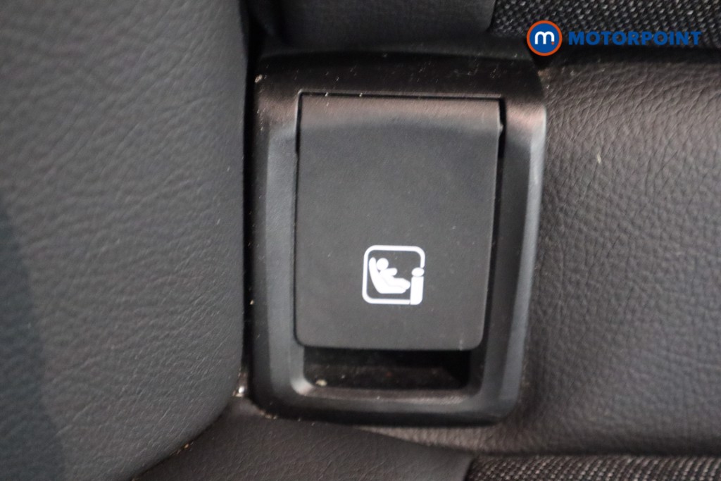 BMW 2 Series Sport Manual Petrol Saloon - Stock Number (1571266) - 26th supplementary image