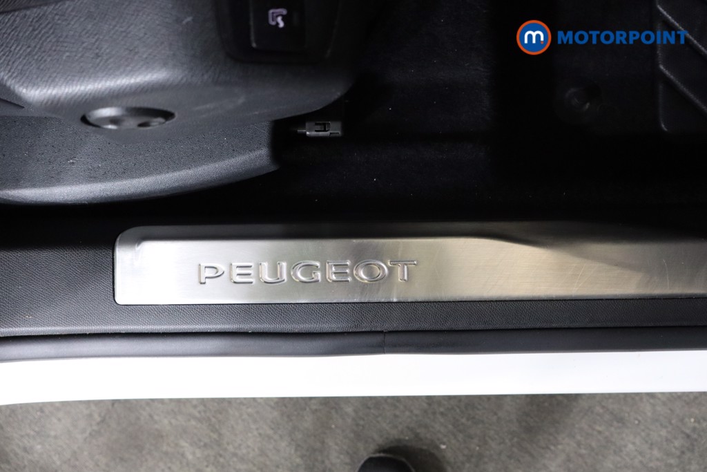 Peugeot 3008 Gt Line Premium Automatic Diesel SUV - Stock Number (1571292) - 19th supplementary image