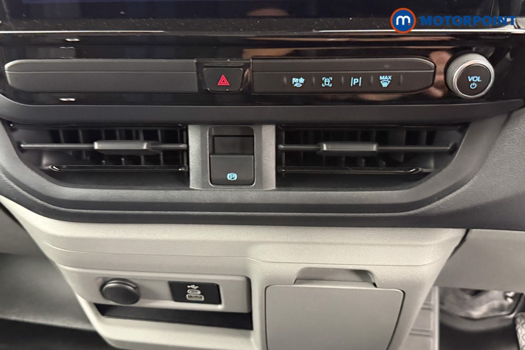 Ford Transit Custom Sport Automatic Diesel Panel Van - Stock Number (1571441) - 5th supplementary image