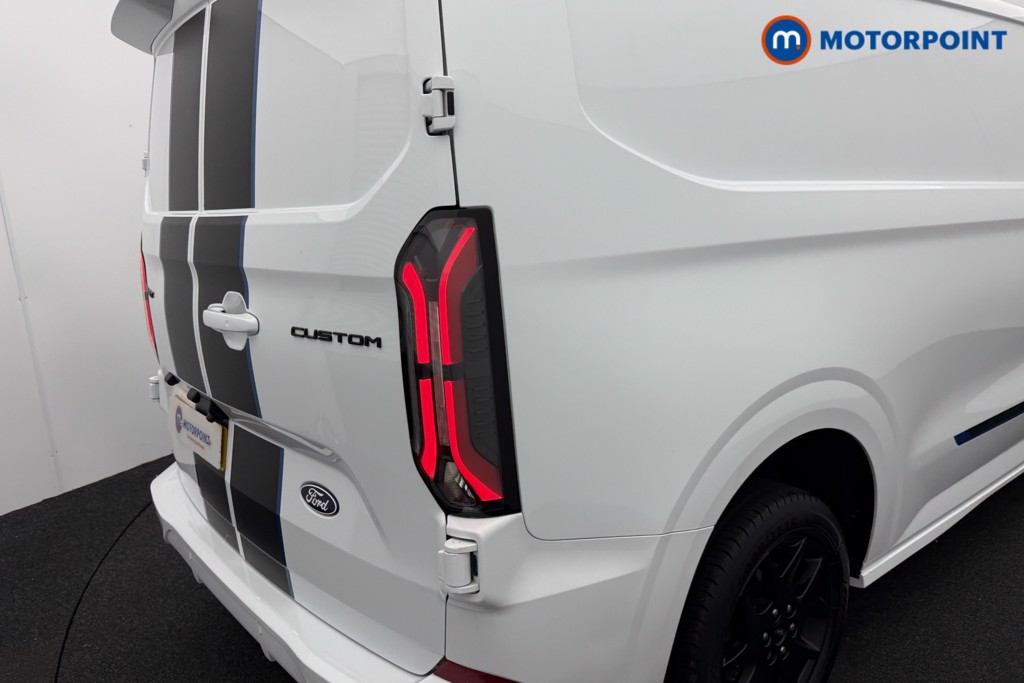 Ford Transit Custom Sport Automatic Diesel Panel Van - Stock Number (1571441) - 18th supplementary image