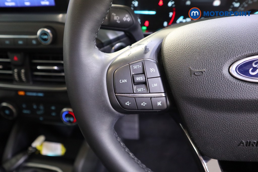 Ford Focus Active Edition Manual Petrol-Electric Hybrid Hatchback - Stock Number (1571497) - 5th supplementary image