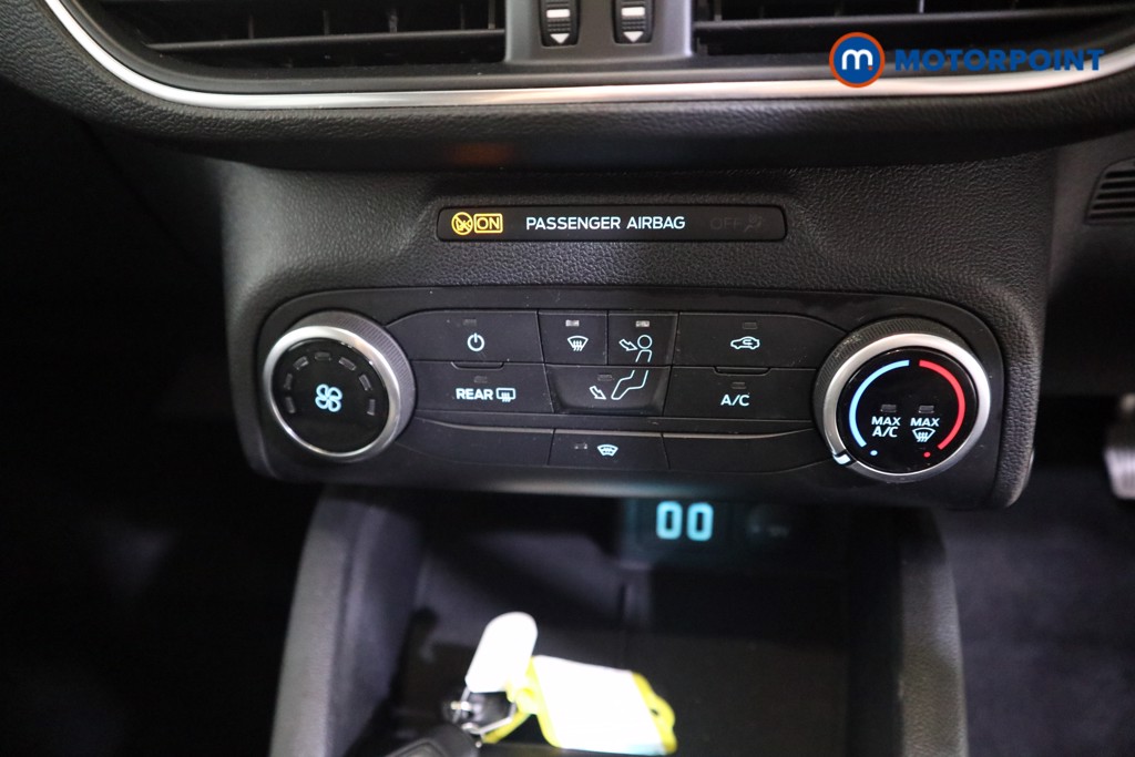 Ford Focus Active Edition Manual Petrol-Electric Hybrid Hatchback - Stock Number (1571497) - 7th supplementary image