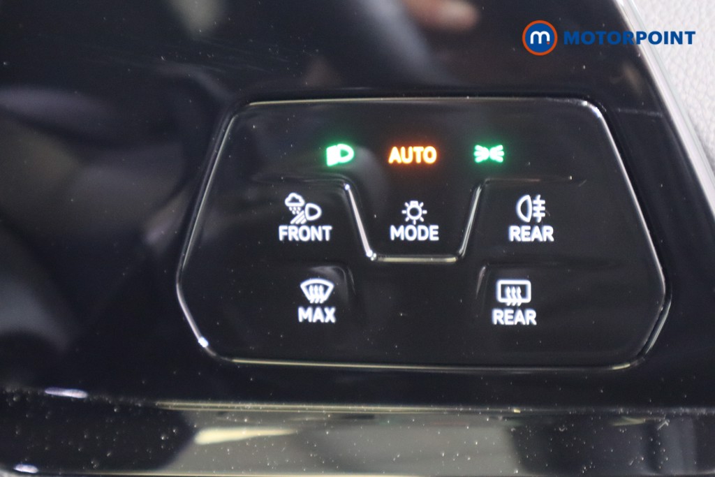 Volkswagen Golf R Automatic Petrol Hatchback - Stock Number (1571621) - 17th supplementary image