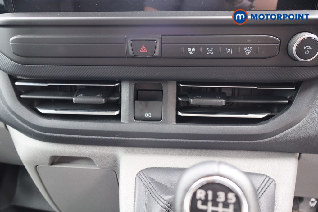 Ford Transit Custom Limited Manual Diesel Panel Van - Stock Number (1571845) - 10th supplementary image