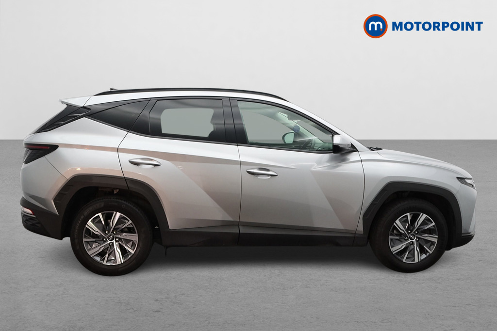 Hyundai Tucson Se Connect Manual Petrol SUV - Stock Number (1572107) - Drivers side