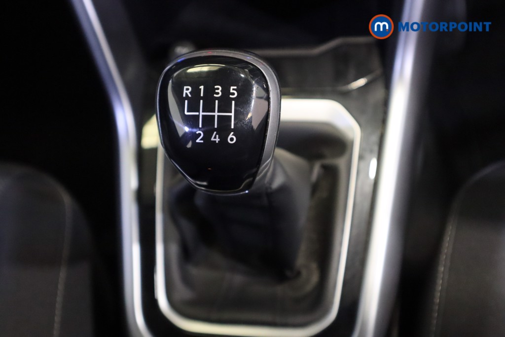Volkswagen T-Roc Life Manual Petrol SUV - Stock Number (1572378) - 5th supplementary image