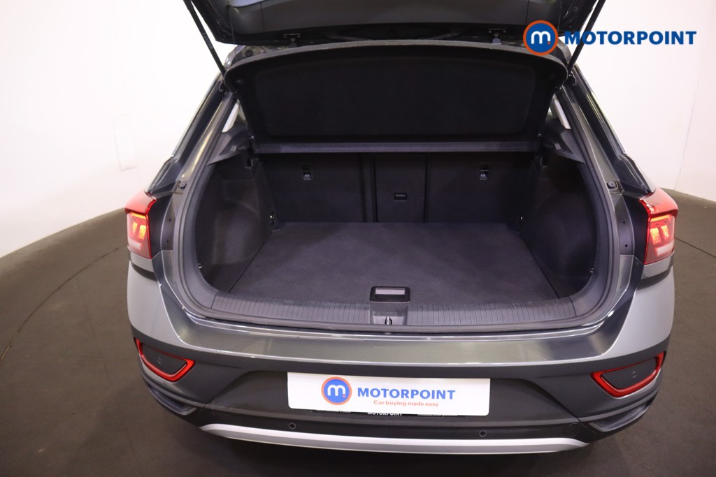 Volkswagen T-Roc Life Manual Petrol SUV - Stock Number (1572378) - 8th supplementary image