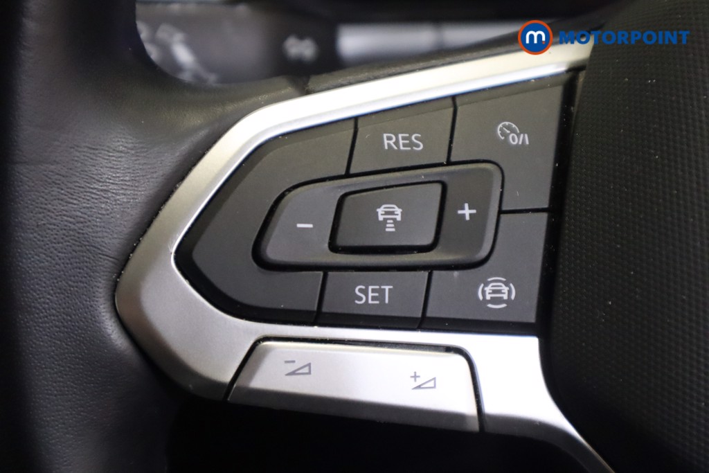 Volkswagen T-Roc Life Manual Petrol SUV - Stock Number (1572378) - 17th supplementary image