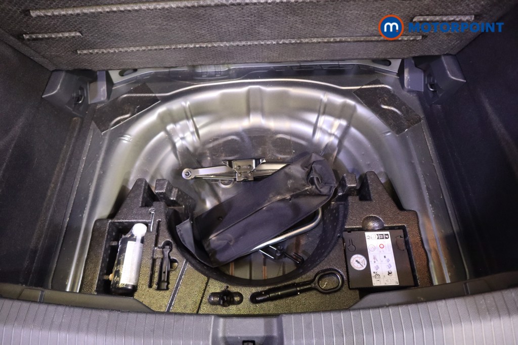 Volkswagen T-Roc Life Manual Petrol SUV - Stock Number (1572378) - 28th supplementary image