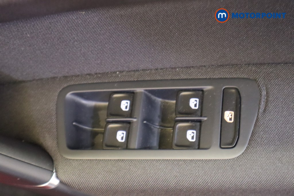 Volkswagen Golf Sv SE Manual Petrol Hatchback - Stock Number (1572615) - 15th supplementary image