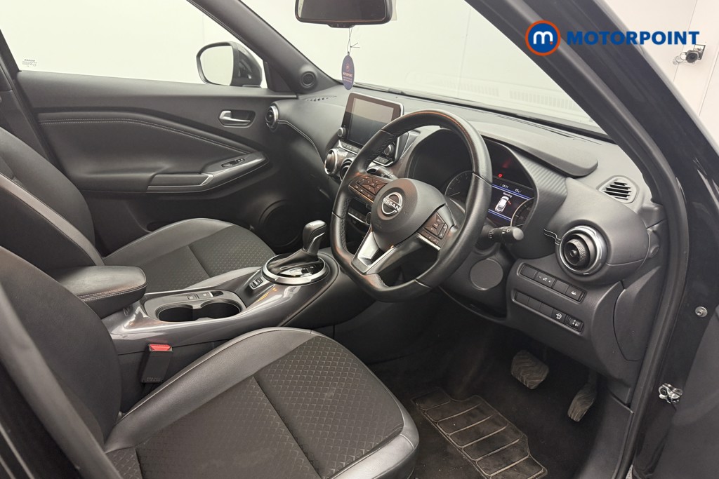 Nissan Juke N-Connecta Automatic Petrol SUV - Stock Number (1572652) - 3rd supplementary image