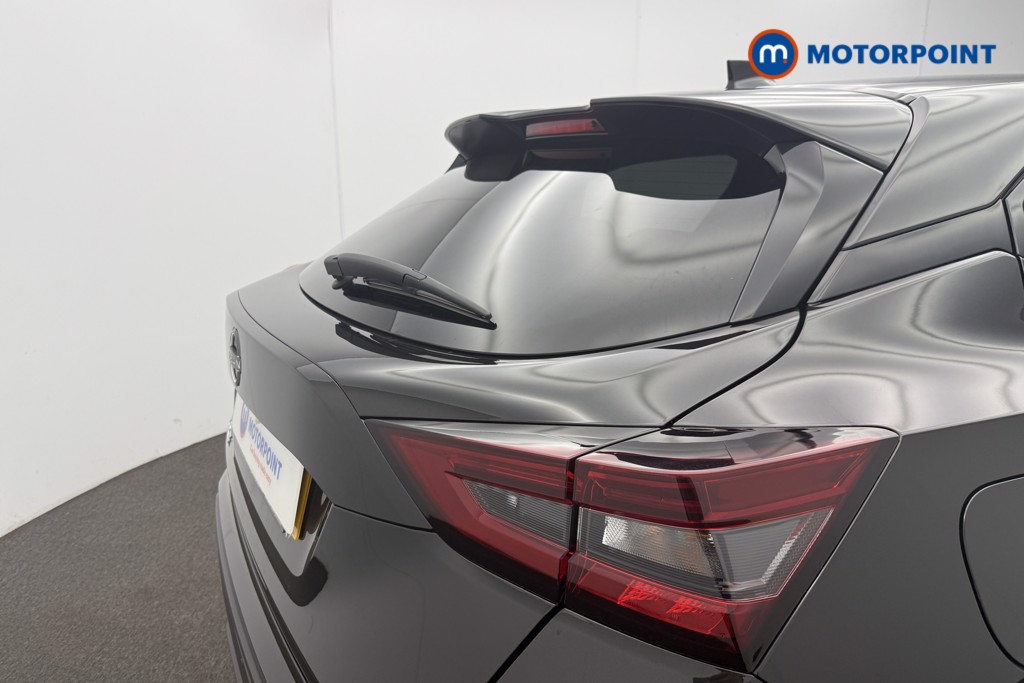 Nissan Juke N-Connecta Automatic Petrol SUV - Stock Number (1572652) - 22nd supplementary image