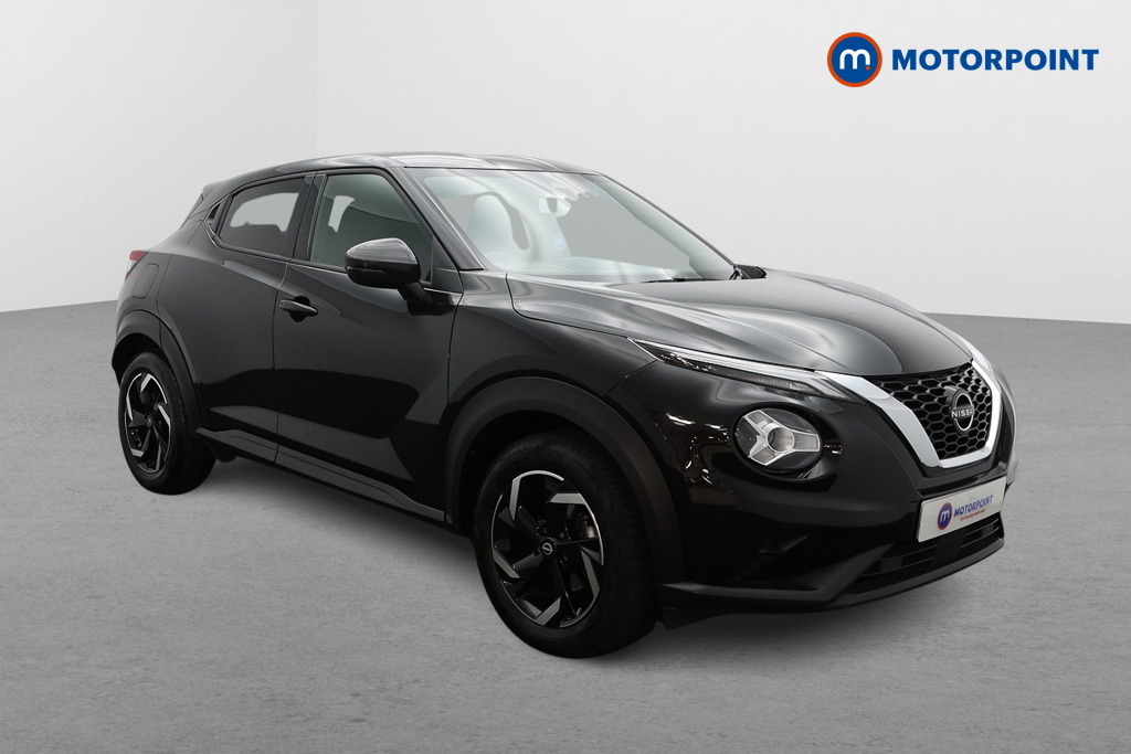 Nissan Juke N-Connecta Automatic Petrol SUV - Stock Number (1572652) - Drivers side front corner