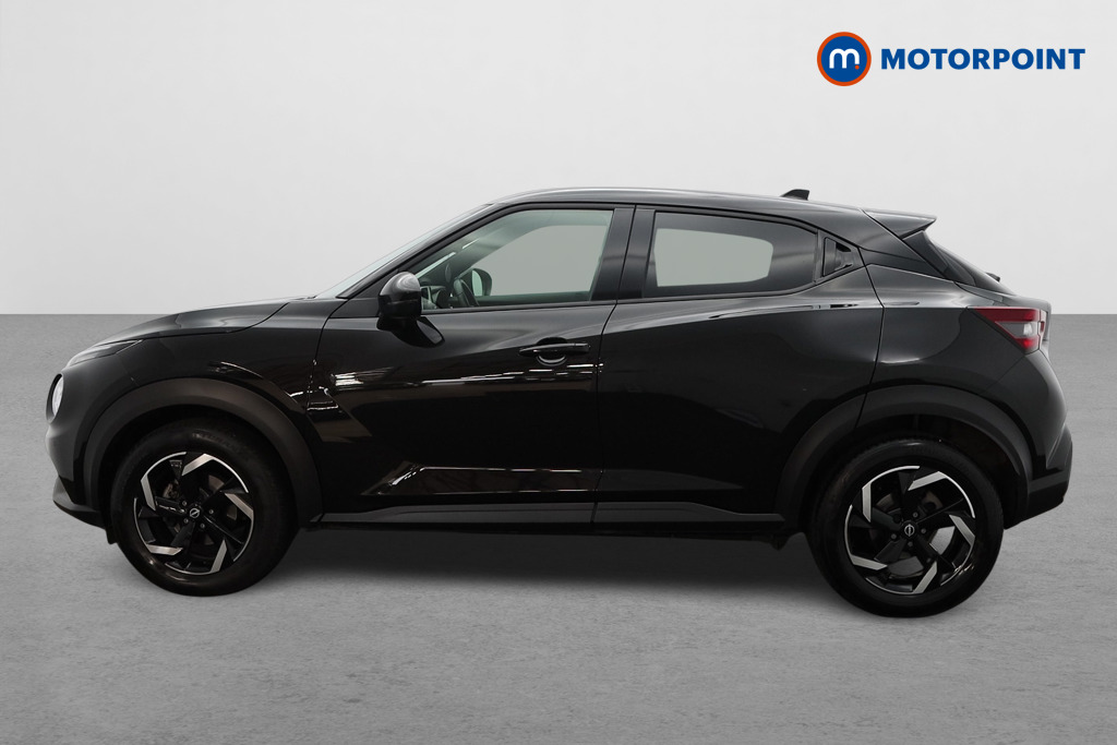 Nissan Juke N-Connecta Automatic Petrol SUV - Stock Number (1572652) - Passenger side