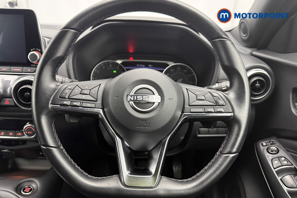 Nissan Juke N-Connecta Automatic Petrol SUV - Stock Number (1572657) - 5th supplementary image