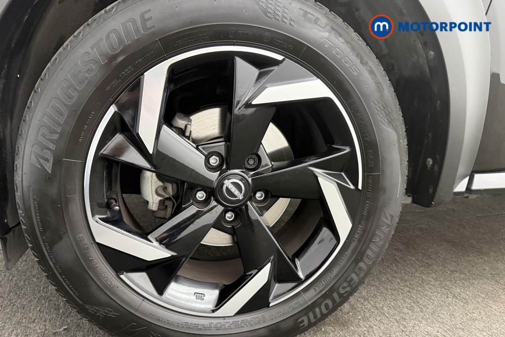 Nissan Juke N-Connecta Automatic Petrol SUV - Stock Number (1572657) - 12th supplementary image