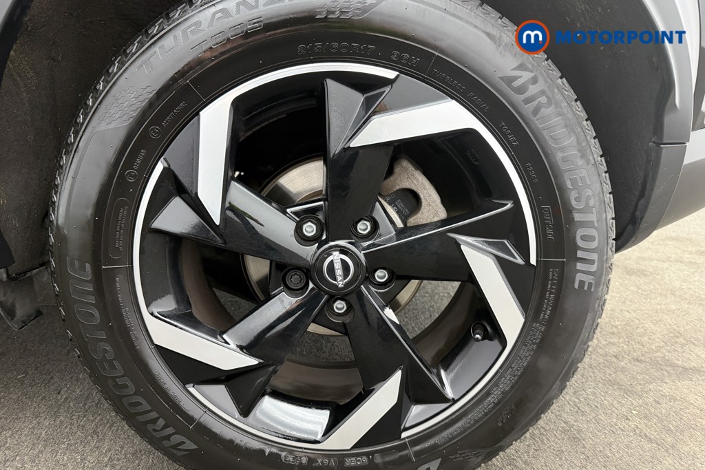 Nissan Juke N-Connecta Automatic Petrol SUV - Stock Number (1572657) - 13th supplementary image