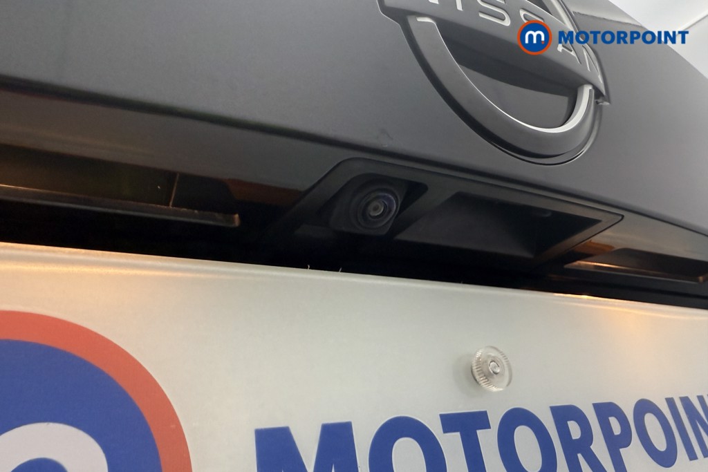 Nissan Juke N-Connecta Automatic Petrol SUV - Stock Number (1572657) - 28th supplementary image