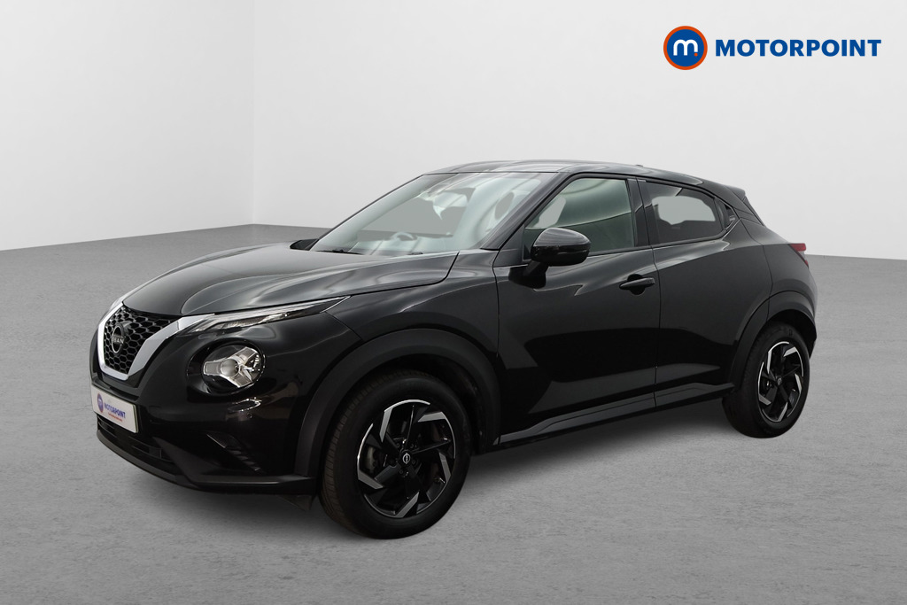 Nissan Juke N-Connecta Automatic Petrol SUV - Stock Number (1572657) - Passenger side front corner