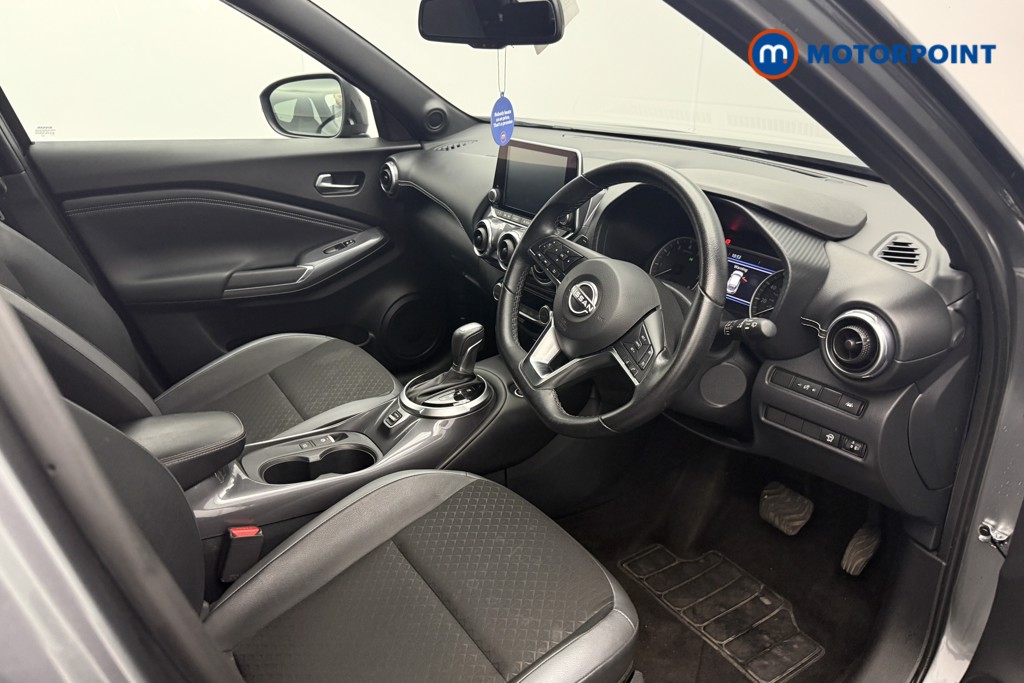 Nissan Juke N-Connecta Automatic Petrol SUV - Stock Number (1572661) - 3rd supplementary image