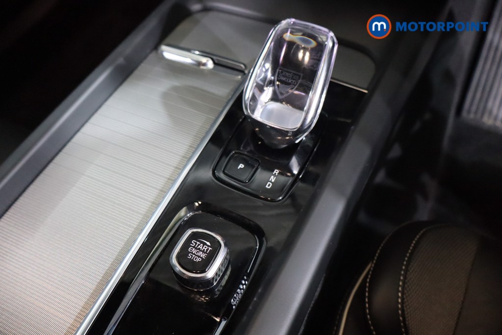 Volvo Xc60 Plus Black Edition Automatic Petrol SUV - Stock Number (1572806) - 11th supplementary image