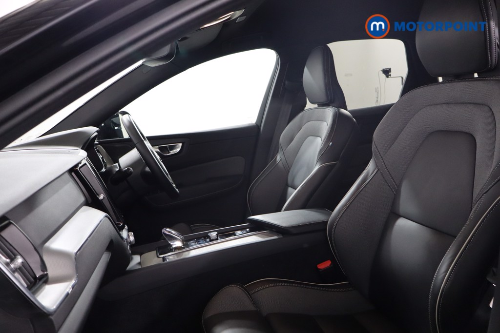Volvo Xc60 Plus Black Edition Automatic Petrol SUV - Stock Number (1572806) - 20th supplementary image