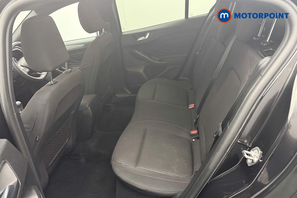 Ford Focus St-Line Style Manual Petrol Hatchback - Stock Number (1572973) - 2nd supplementary image