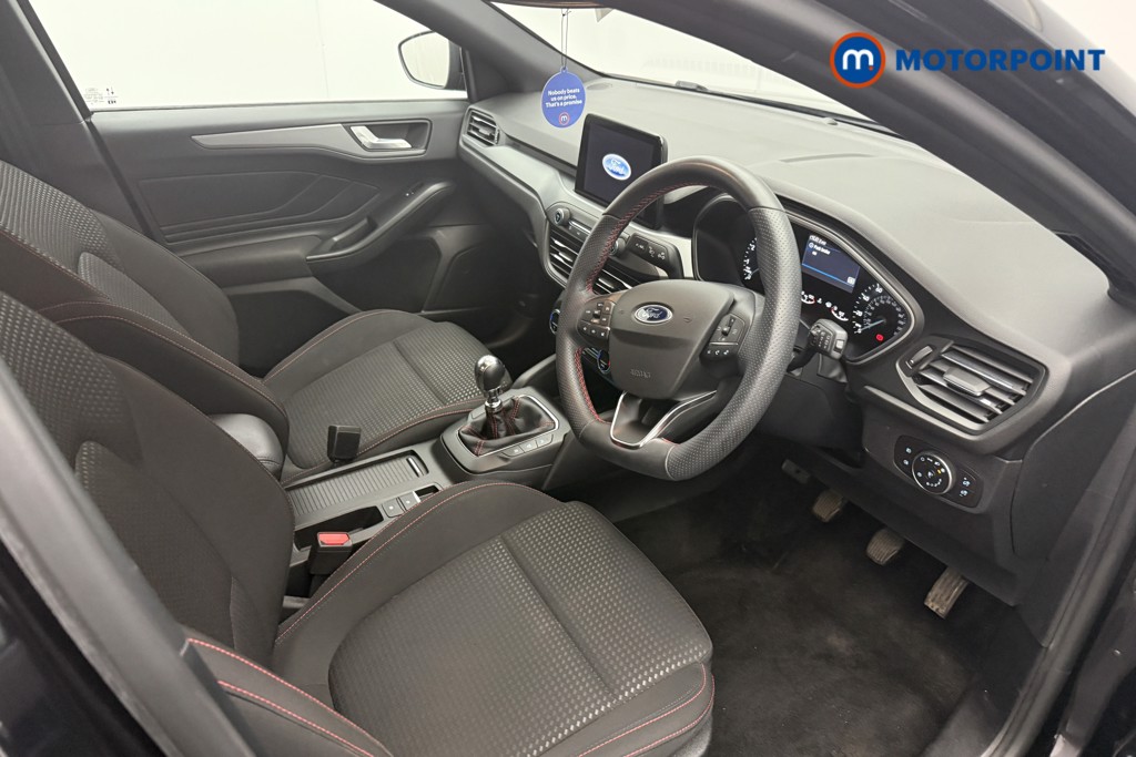 Ford Focus St-Line Style Manual Petrol Hatchback - Stock Number (1572973) - 3rd supplementary image
