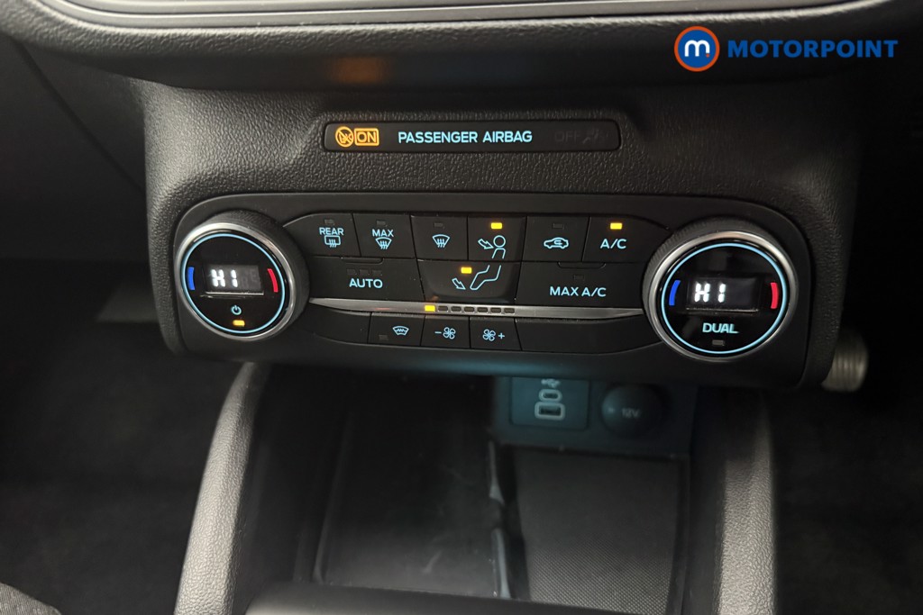 Ford Focus St-Line Style Manual Petrol Hatchback - Stock Number (1572973) - 10th supplementary image