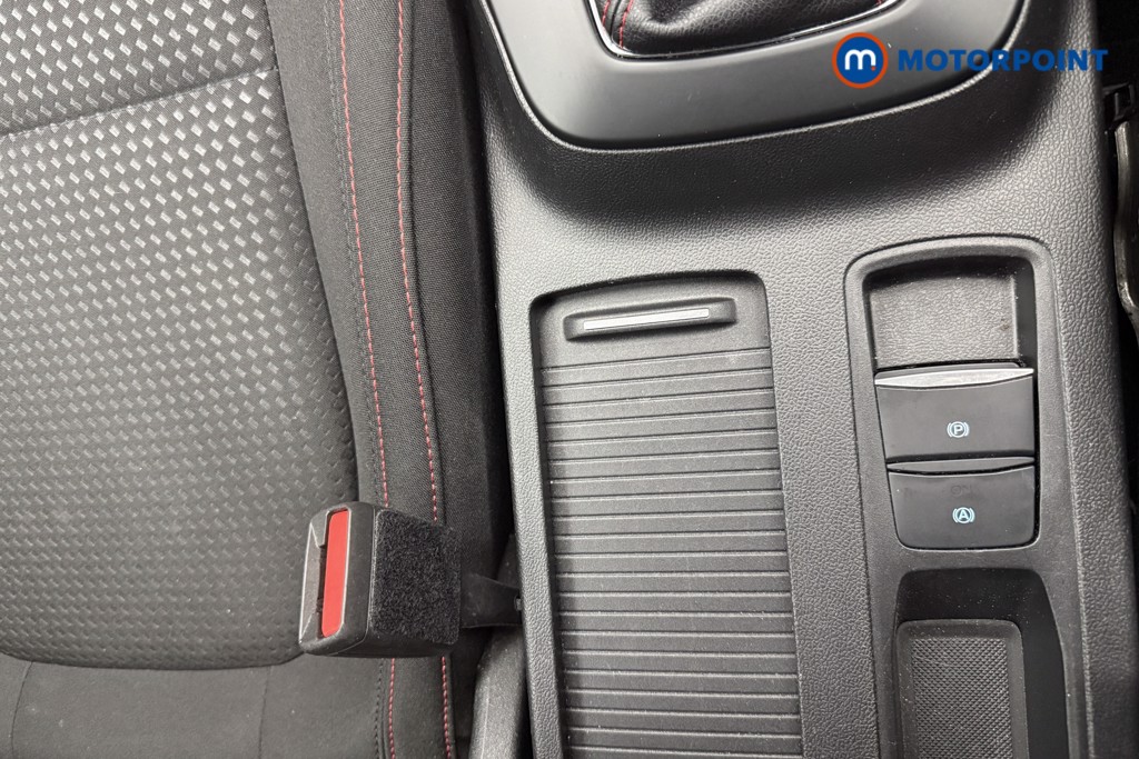 Ford Focus St-Line Style Manual Petrol Hatchback - Stock Number (1572973) - 12th supplementary image