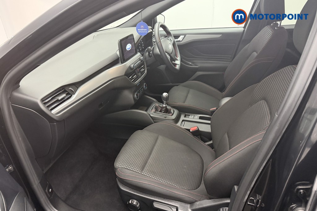 Ford Focus St-Line Style Manual Petrol Hatchback - Stock Number (1572973) - 1st supplementary image