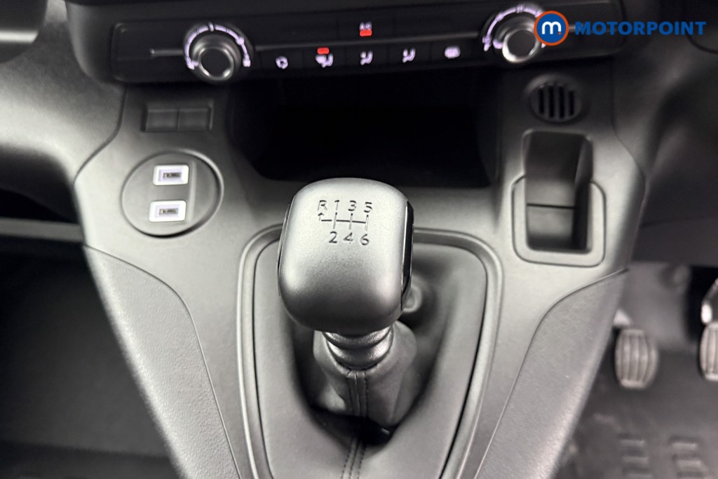 Vauxhall Combo Cargo Prime Manual Diesel Panel Van - Stock Number (1573239) - 7th supplementary image