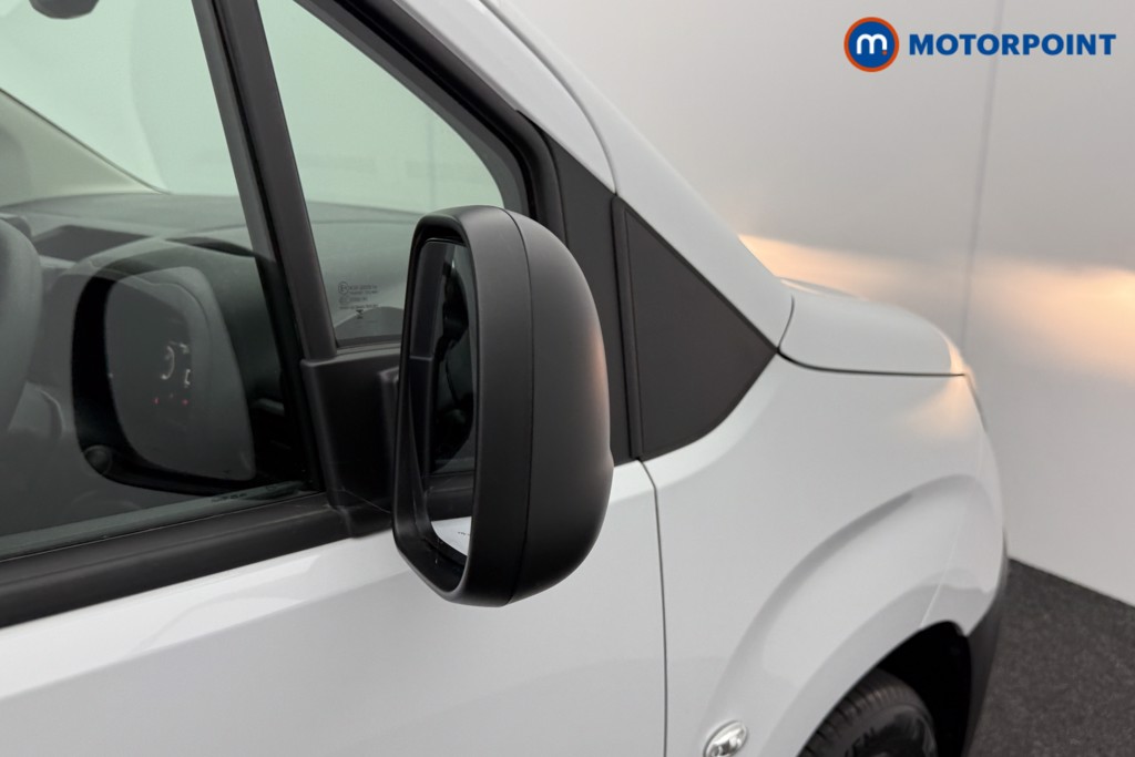 Vauxhall Combo Cargo Prime Manual Diesel Panel Van - Stock Number (1573240) - 13th supplementary image