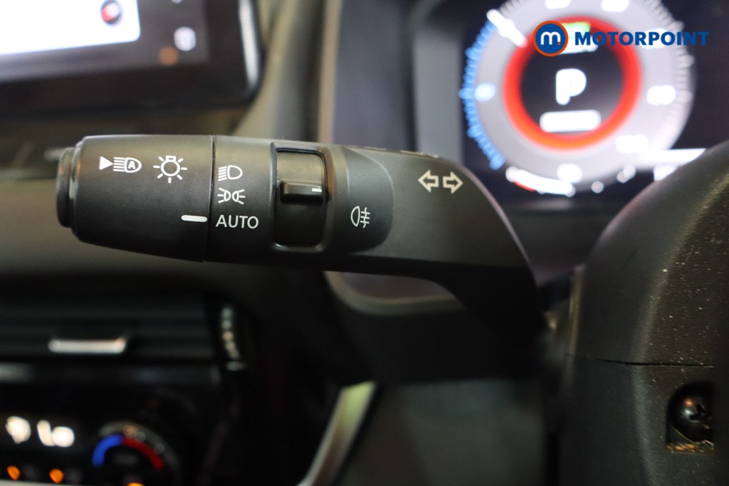 Nissan Qashqai N-Connecta Automatic Petrol-Electric Hybrid SUV - Stock Number (1573885) - 14th supplementary image