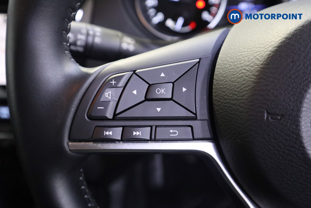 Nissan Qashqai Acenta Premium Manual Petrol SUV - Stock Number (1573997) - 5th supplementary image