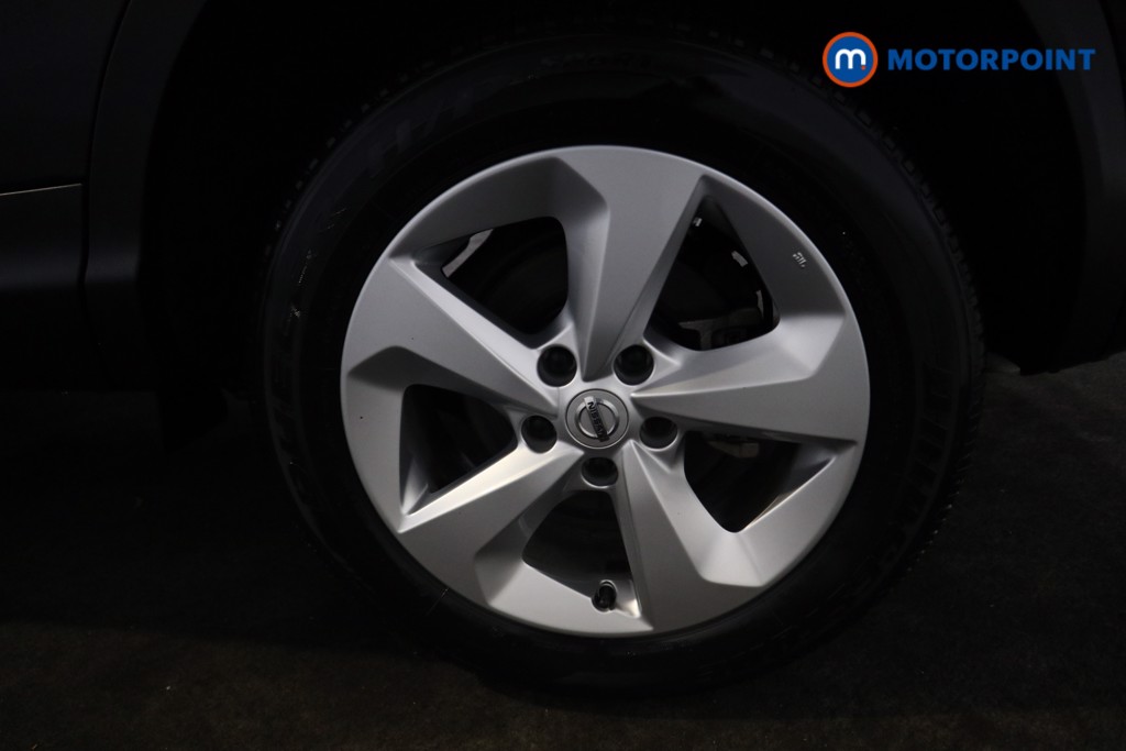 Nissan Qashqai Acenta Premium Manual Petrol SUV - Stock Number (1573997) - 18th supplementary image