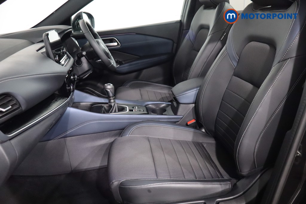 Nissan Qashqai Tekna Manual Petrol SUV - Stock Number (1574099) - 4th supplementary image