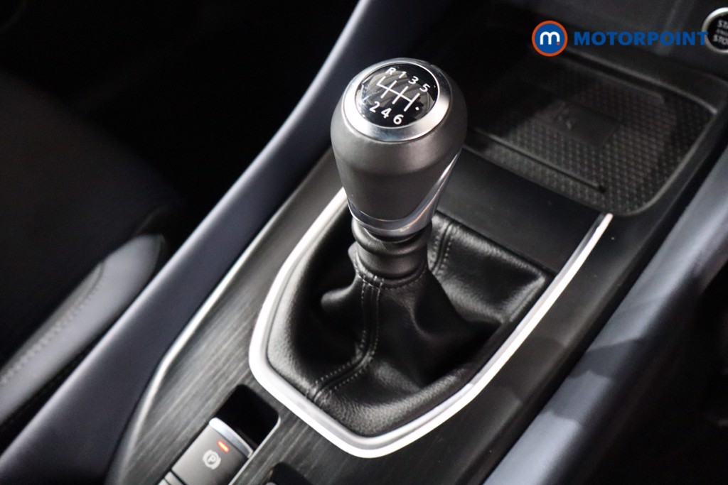 Nissan Qashqai Tekna Manual Petrol SUV - Stock Number (1574099) - 14th supplementary image
