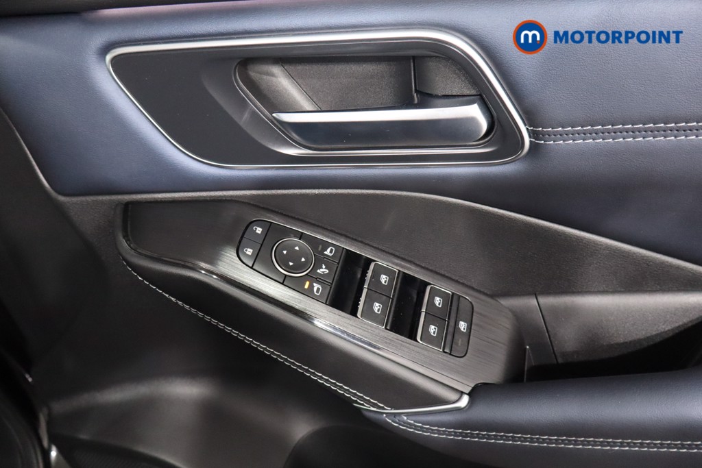 Nissan Qashqai Tekna Manual Petrol SUV - Stock Number (1574099) - 22nd supplementary image