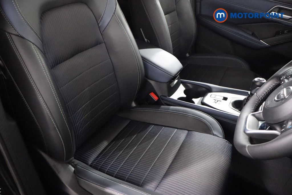 Nissan Qashqai Tekna Manual Petrol SUV - Stock Number (1574099) - 24th supplementary image