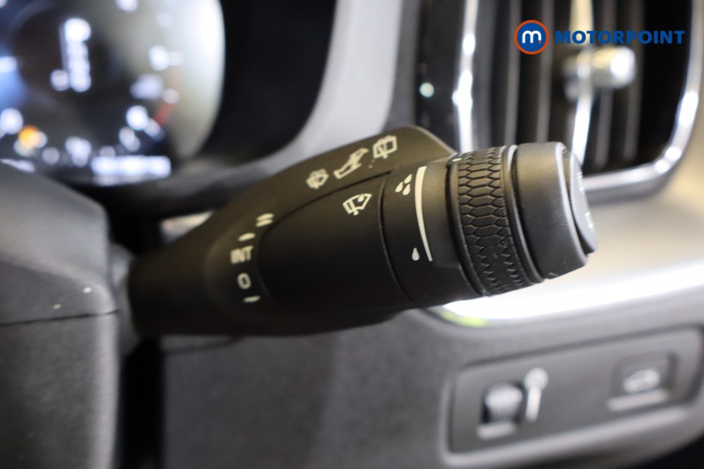 Volvo Xc60 Momentum Pro Automatic Diesel SUV - Stock Number (1574135) - 16th supplementary image