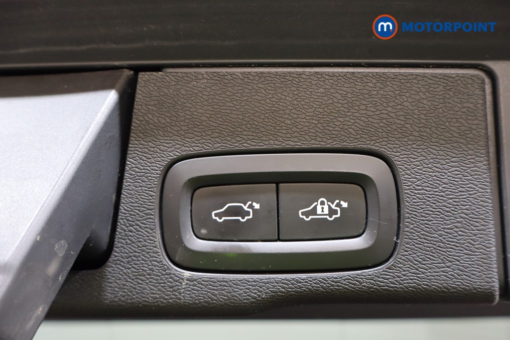 Volvo Xc60 Momentum Pro Automatic Diesel SUV - Stock Number (1574135) - 26th supplementary image