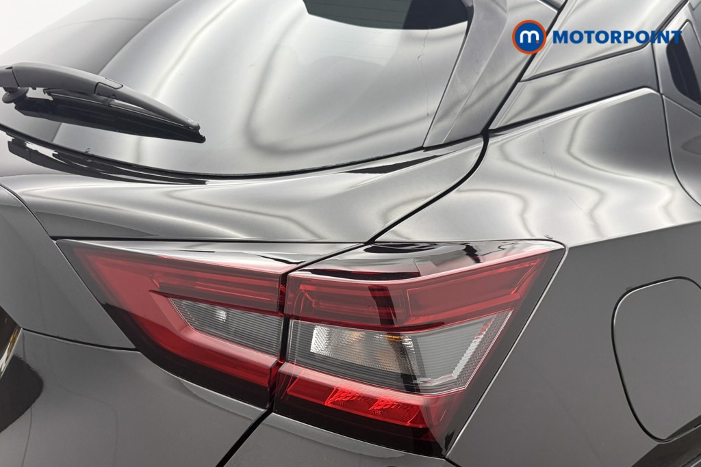 Nissan Juke Tekna Automatic Petrol-Electric Hybrid SUV - Stock Number (1574251) - 23rd supplementary image