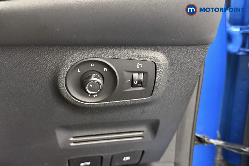 Mg Motor Uk ZS Exclusive Manual Petrol SUV - Stock Number (1574255) - 13th supplementary image